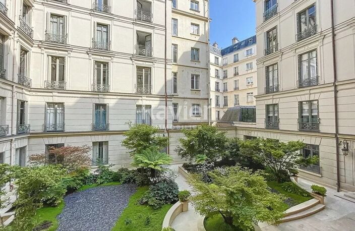 Plaine Monceau - 3 Pièces 79m2 + cour privative de 35m2 — photo 2