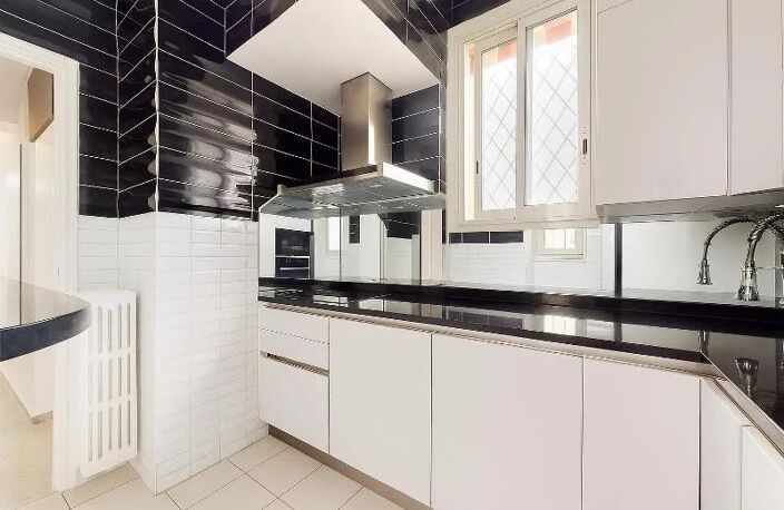 GARE DU SUD  ATYPIQUE DUPLEX 73m² + TERRASSES 27m² — photo 2