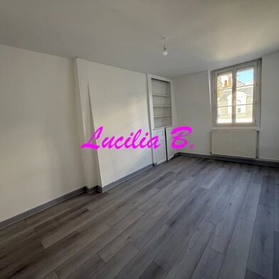 Appartement 2 pièces 670 €