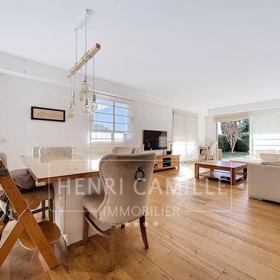 Appartement 4 pièces 689000 €