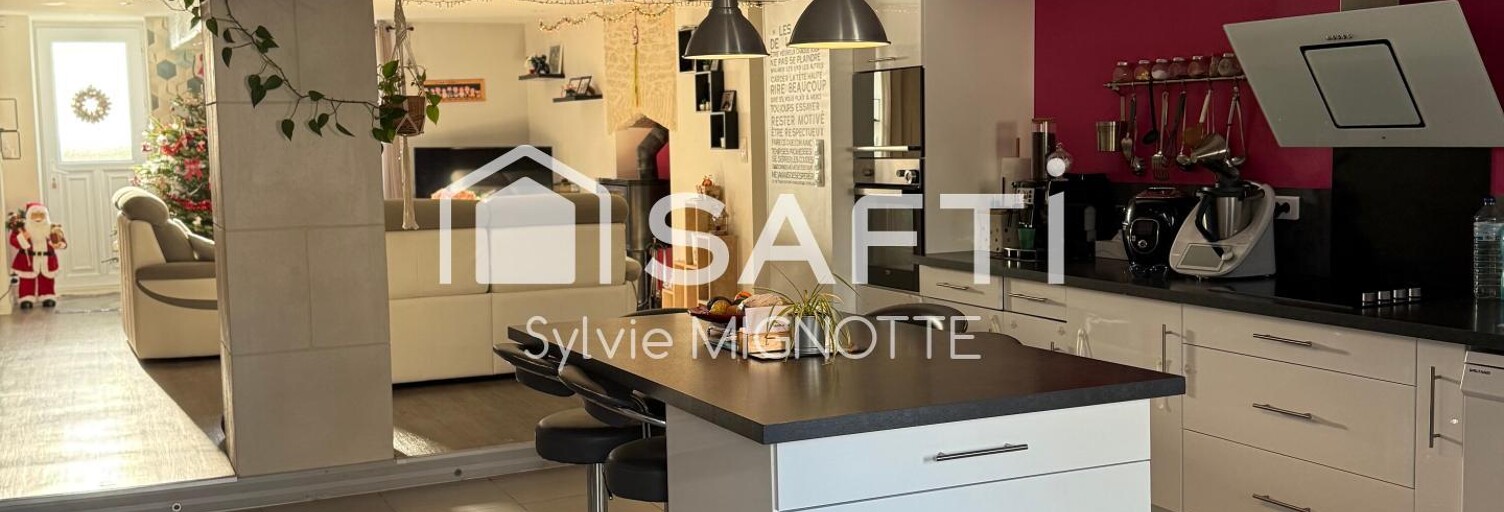 Maison 9 Pièces 230 m² à vendre à Saint-Georges-du-Bois (17700)