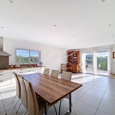 Maison 4 pièces 330000 €