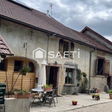 Maison 6 pièces 150000 €