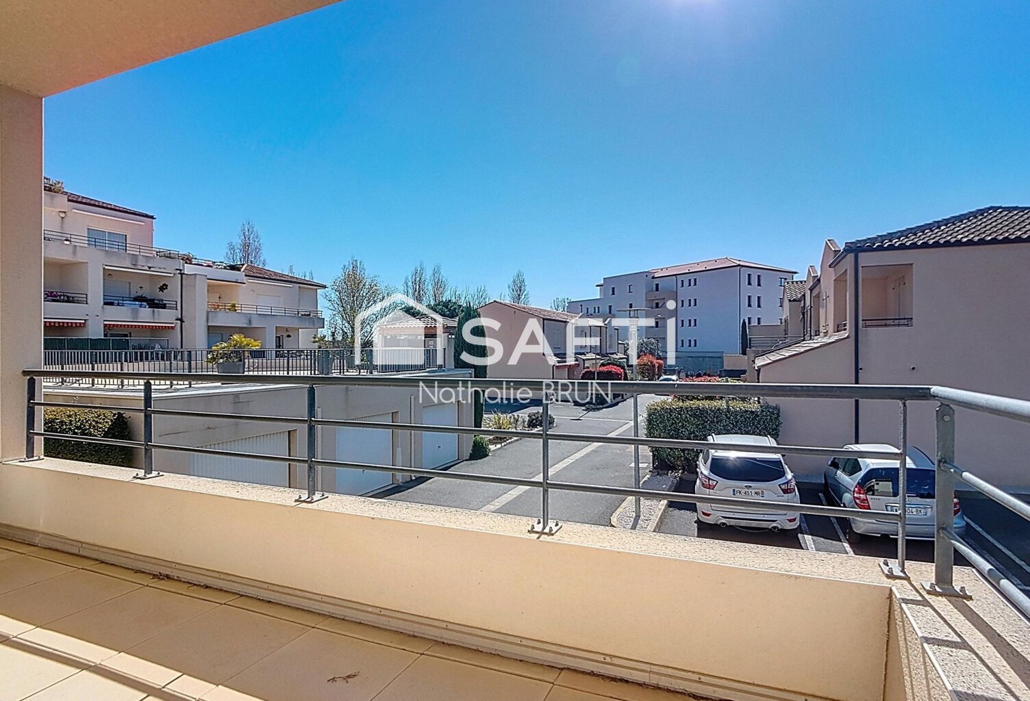Appartement PMR T3 de 70m² Terrasse, stationnement, garage — photo 1
