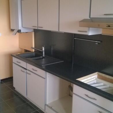 Appartement 3 pièces 771 €