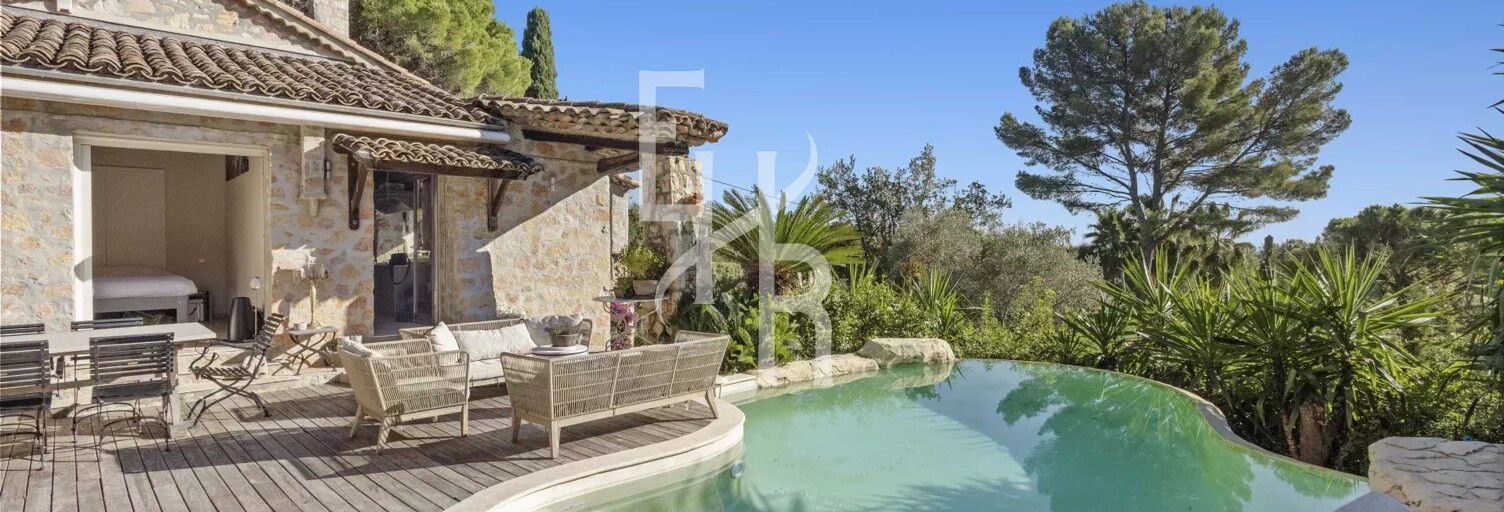 Maison 6 Pièces 188 m² à vendre à Mougins (06250)
