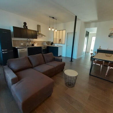 Appartement 3 pièces 941 €