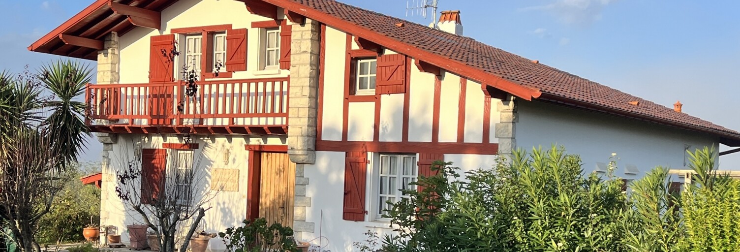 Maison 7 Pièces 209 m² à vendre à Arbonne (64210)