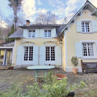 Maison 8 pièces 245000 €