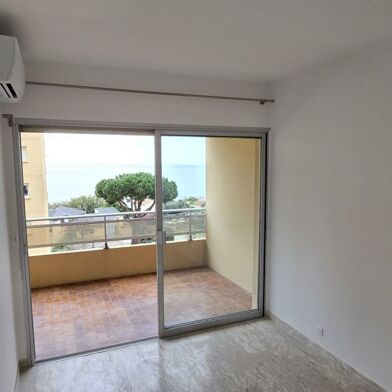 Appartement 2 pièces 790 €