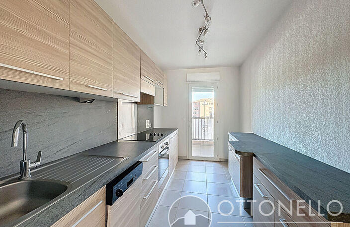 Appartement Roquebrune Sur Argens 3 pièces 72,70 m2 avec terrasse et garage en sous-sol — photo 4