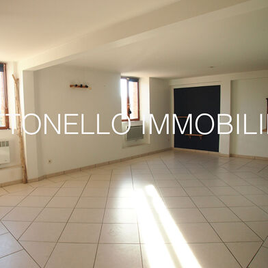 Appartement 4 pièces 1040 €