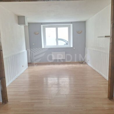 Maison 4 pièces 450 €