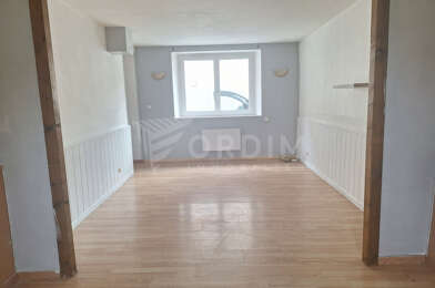 Maison 4 pièces 450 €