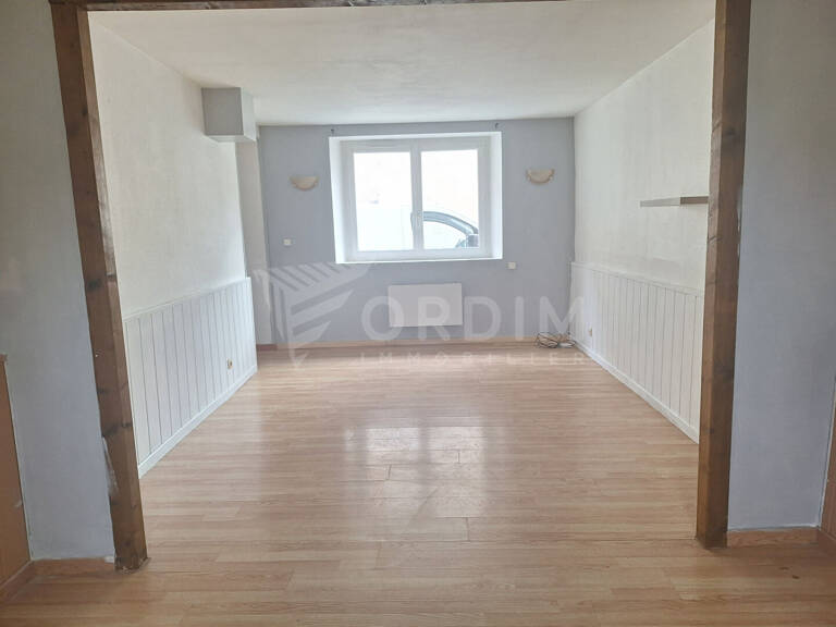 Neuvy sur loire - logement de 73 m2 sur 2 niveaux — photo 1