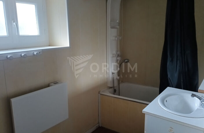 Neuvy sur loire - logement de 73 m2 sur 2 niveaux — photo 4