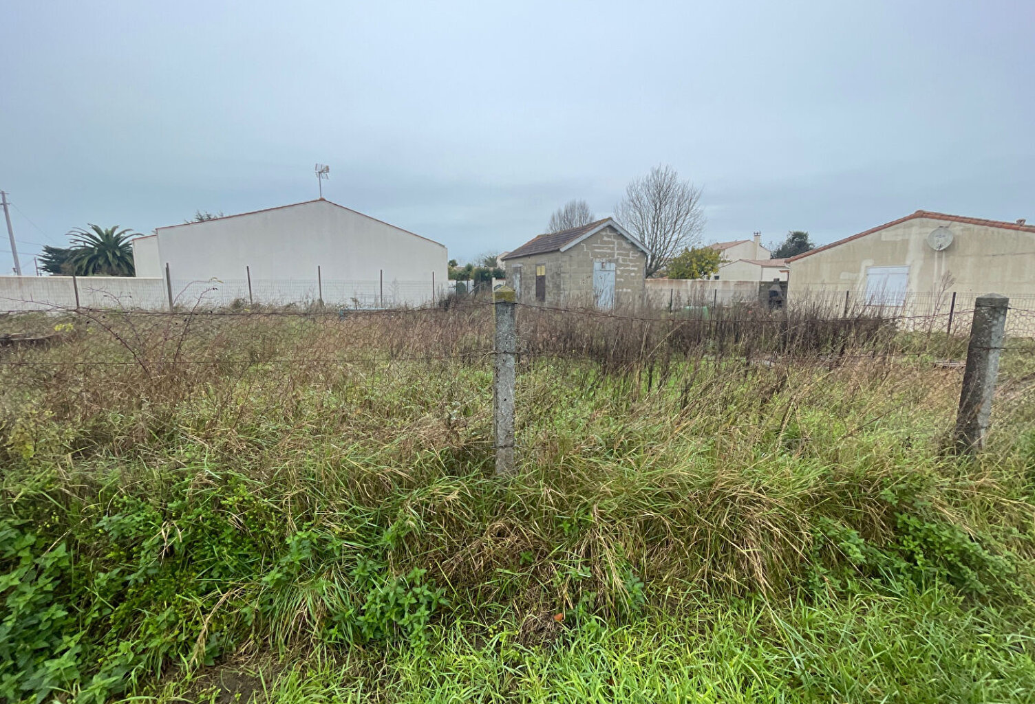 Château D'Oleron - TERRAIN à bâtir de 637 m² — photo 1