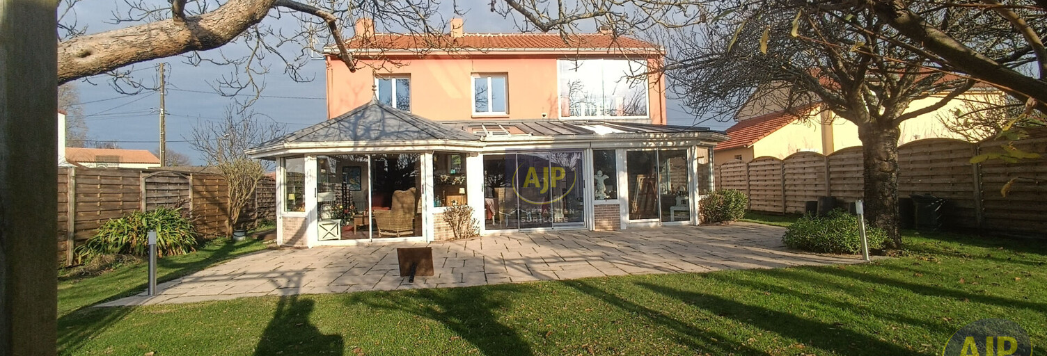 Maison 8 Pièces 193 m² à vendre à Saint-Sébastien-sur-Loire (44230)