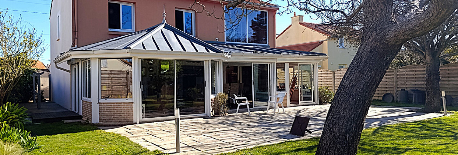 Maison 8 Pièces 193 m² à vendre à Saint-Sébastien-sur-Loire (44230)