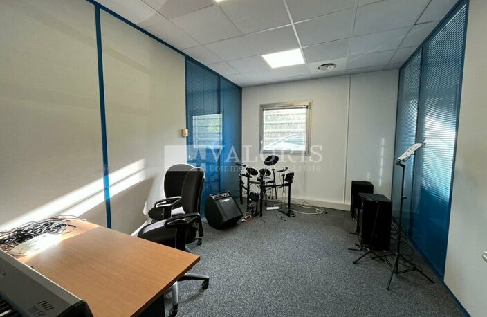 BUREAUX à LOUER — photo 5