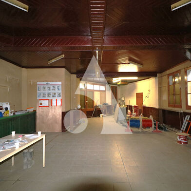 Commerce 2 pièces 85000 €