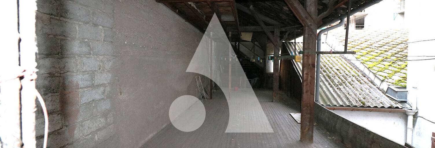 Garage  102 m² à vendre à Tarbes (65000)