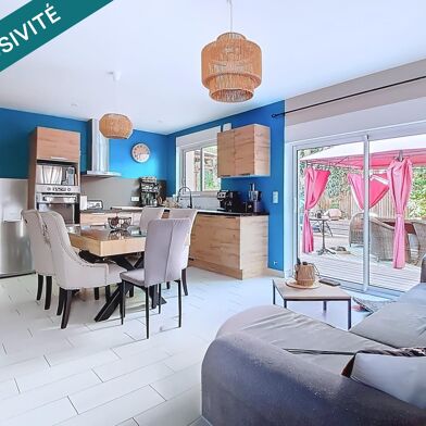 Immeuble  214000 €