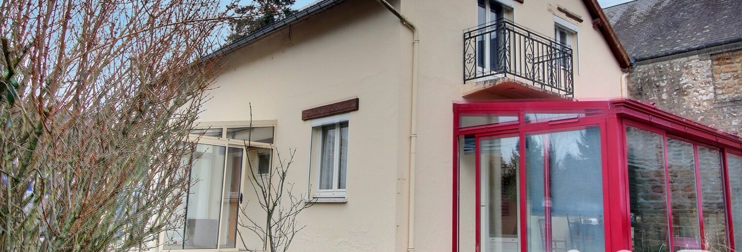 Maison 7 Pièces 138 m² à vendre à Athis-Val-de-Rouvre (61100)