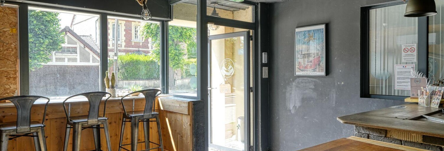 Commerce  100 m² à louer à Juziers (78820)