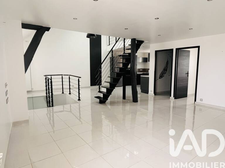 Vente Triplex 3 pièces — photo 1