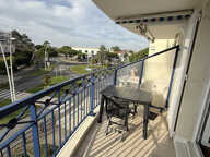 VAUX PONTAILLAC APPARTEMENT 2 PIECES AVEC BALCON 50M PLAGE a — photo 2