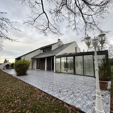 Maison 6 pièces 317700 €