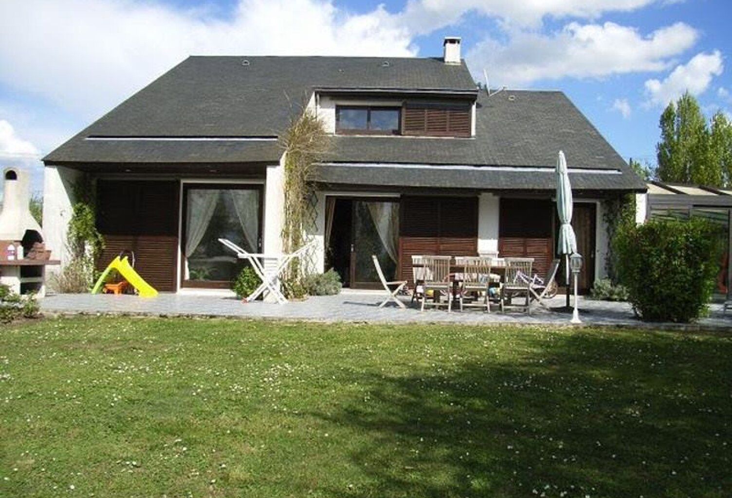 Villa de 6 pièces principales — photo 1