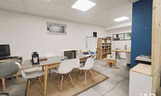 Commerce  250 m² à vendre à Aubagne (13400)
