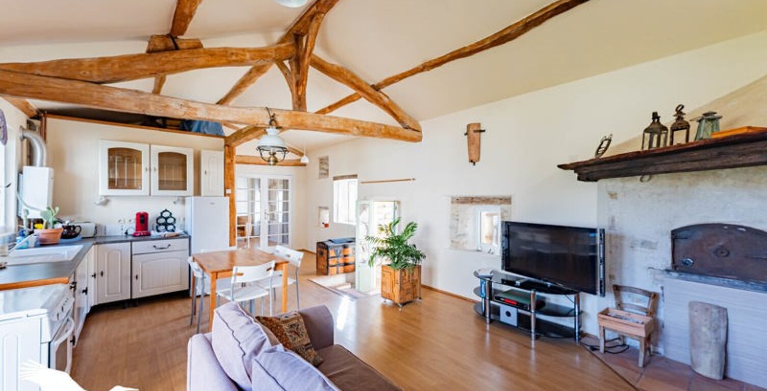 Ferme (tte) de 8 pièces principales — photo 1