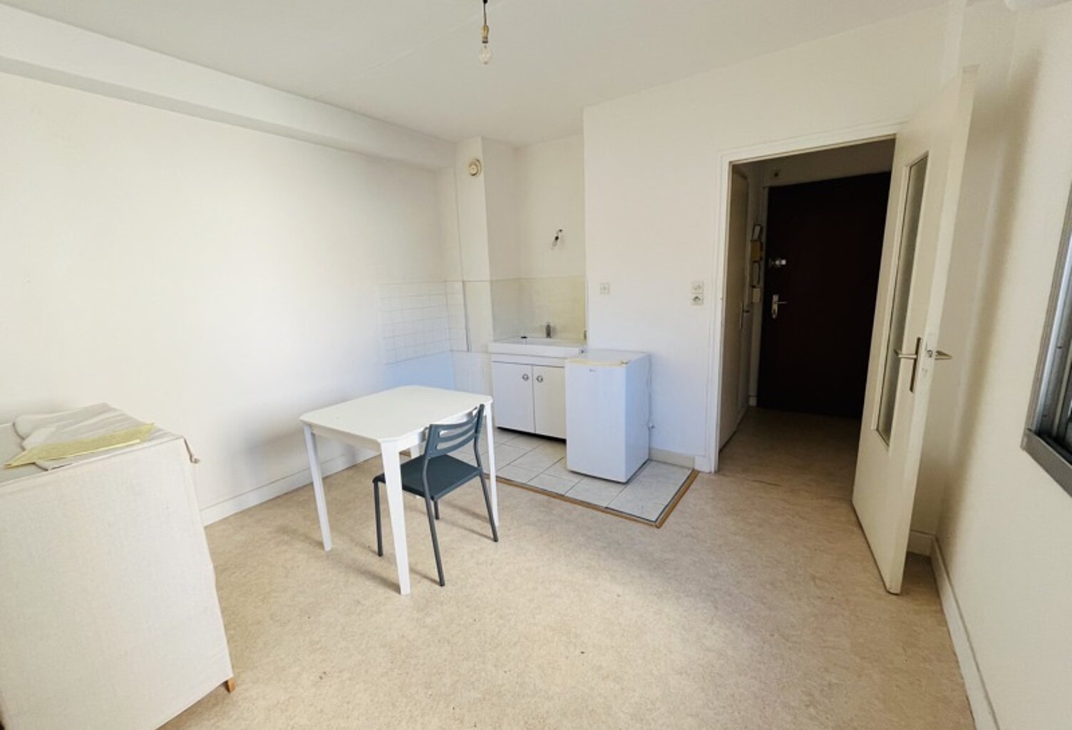 Studio de 1 pièces principales — photo 1