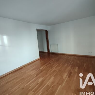 Appartement 3 pièces 710 €