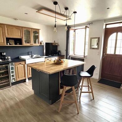 Maison 6 pièces 307000 €