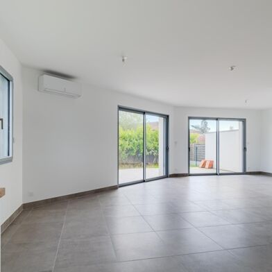 Maison 5 pièces 348480 €