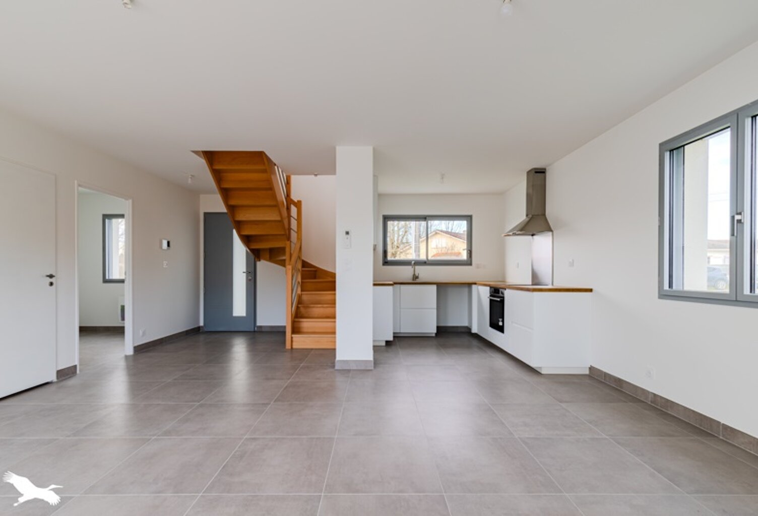 Contemporaine de 5 pièces principales — photo 1