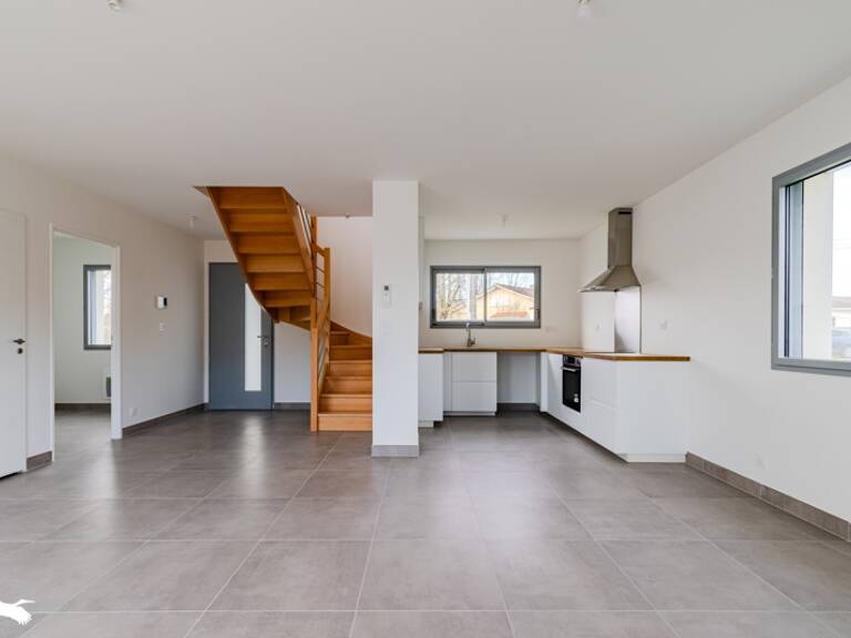 Contemporaine de 5 pièces principales — photo 1