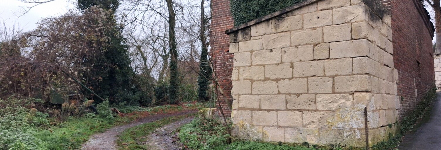 Terrain  2664 m² à vendre à Saint-Gobain (02410)