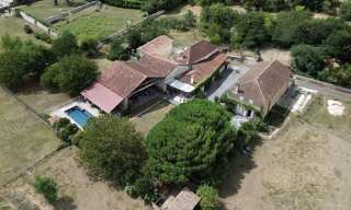 Maison 11 Pièces 286 m² à vendre à La Rochefoucauld-en-Angoumois (16110)