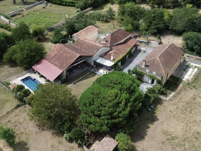 Corps de Ferme de 11 pièces principales — photo 1
