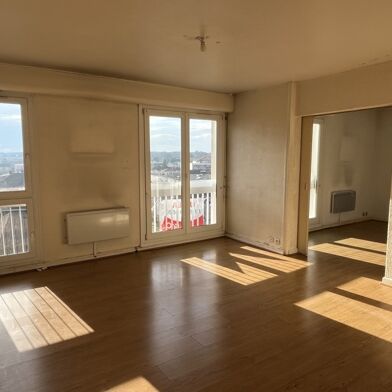 Appartement 3 pièces 145800 €