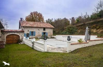 Maison en pierre de 3 pièces principales — photo du bien