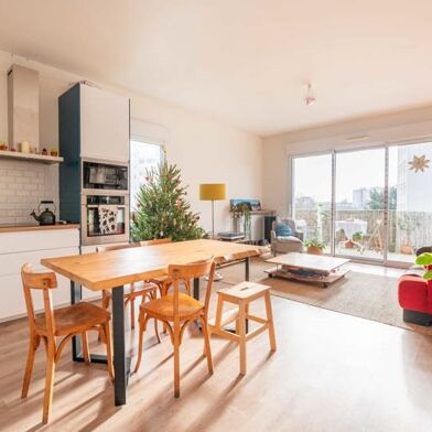 Appartement 5 pièces 344784 €