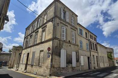 Immeuble  276120 €