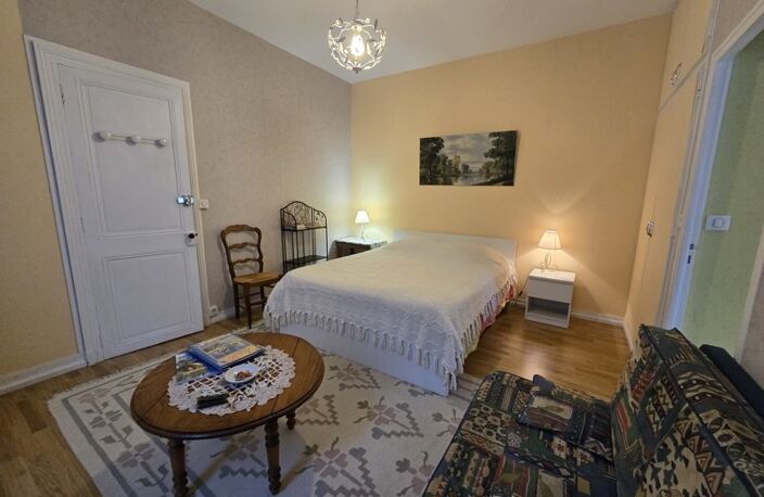 Vente immeuble   Jonzac (17500) — photo 2