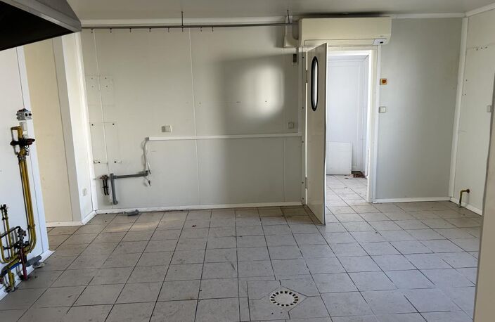 Local professionnel à vendre à ESCAUDOEUVRES — photo 3